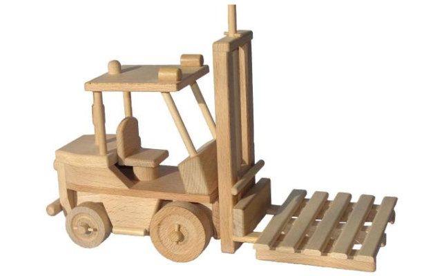 Dřevěný vysokozdvižný vozík
